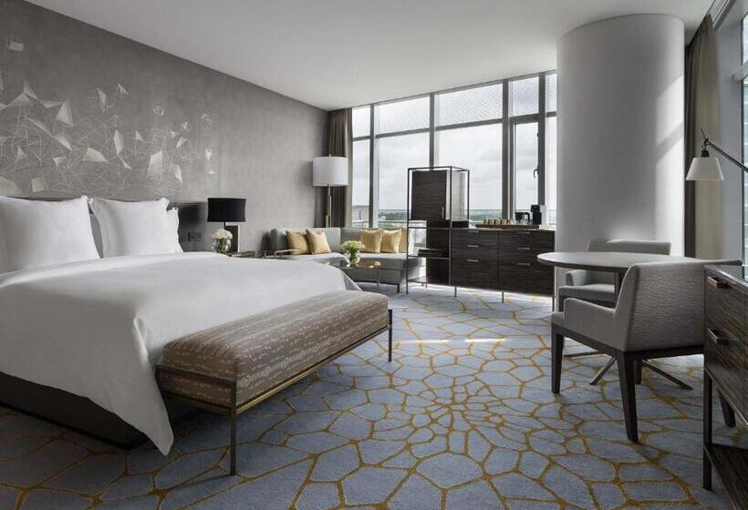 프리미엄 룸, Four Seasons Hotel Bengaluru At Embassy One