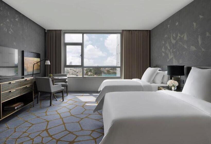 프리미엄 룸, Four Seasons Hotel Bengaluru At Embassy One