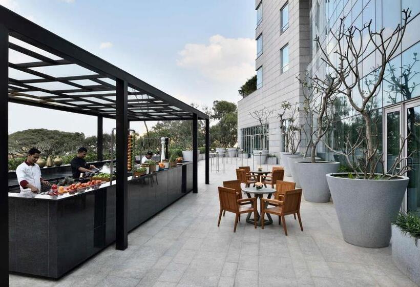 스위트, Four Seasons Hotel Bengaluru At Embassy One