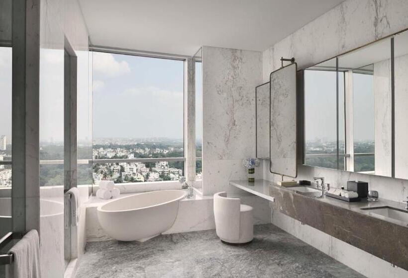 프레지덴셜 스위트, Four Seasons Hotel Bengaluru At Embassy One