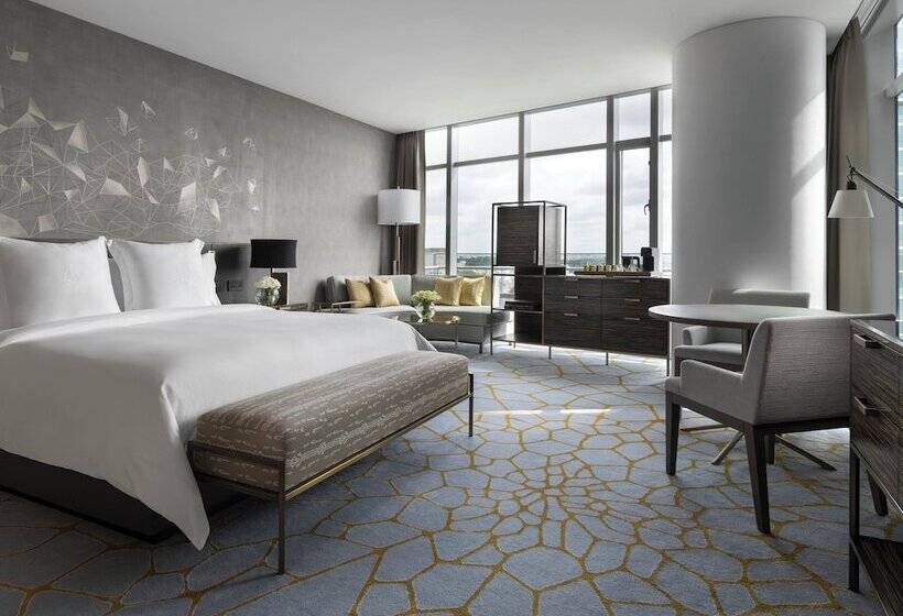 프리미엄 룸, Four Seasons Hotel Bengaluru At Embassy One