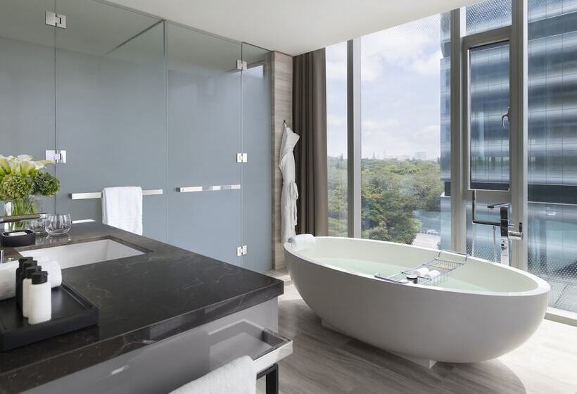 클럽 룸 킹침대, Four Seasons Hotel Bengaluru At Embassy One