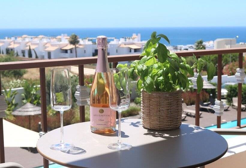 Номер Deluxe Вид на Море с Балконом, Lagos Atlantic