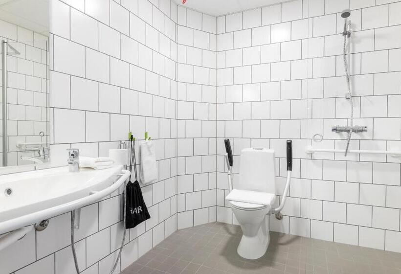 Standard Kolmen Hengen Huone, Greenstar Hotel Jyväskylä