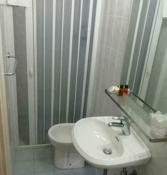 コンフォートトリプルルーム, La Locanda Di Gioele