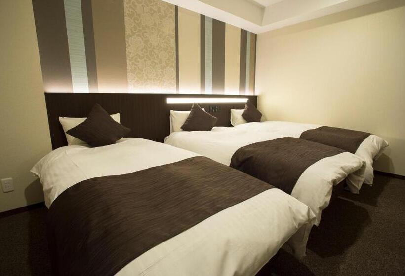 חדר סטנדרט לשלושה, Lantana Osaka