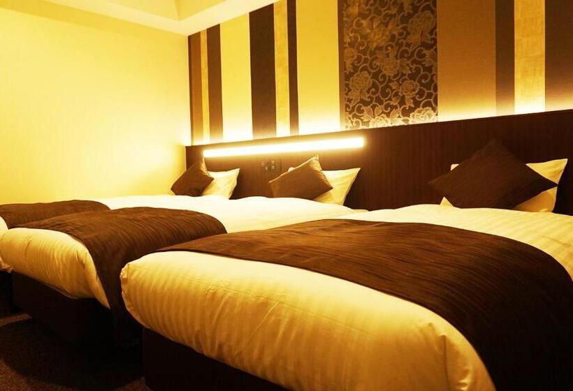 חדר סטנדרט לשלושה, Lantana Osaka