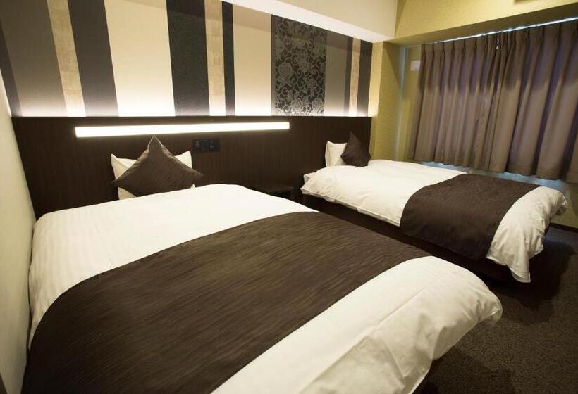 חדר סטנדרט לארבעה, Lantana Osaka