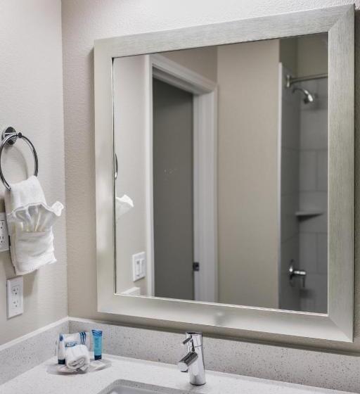 חדר דלוקס עם מרפסת, Siri Downtown  Paso Robles