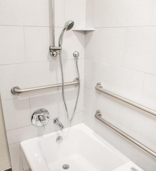 غرفة قياسية سرير كينج لذوى الإحتياجات الخاصة, Siri Downtown  Paso Robles