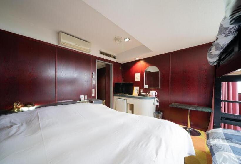 Quarto Familiar Deluxe, Sun