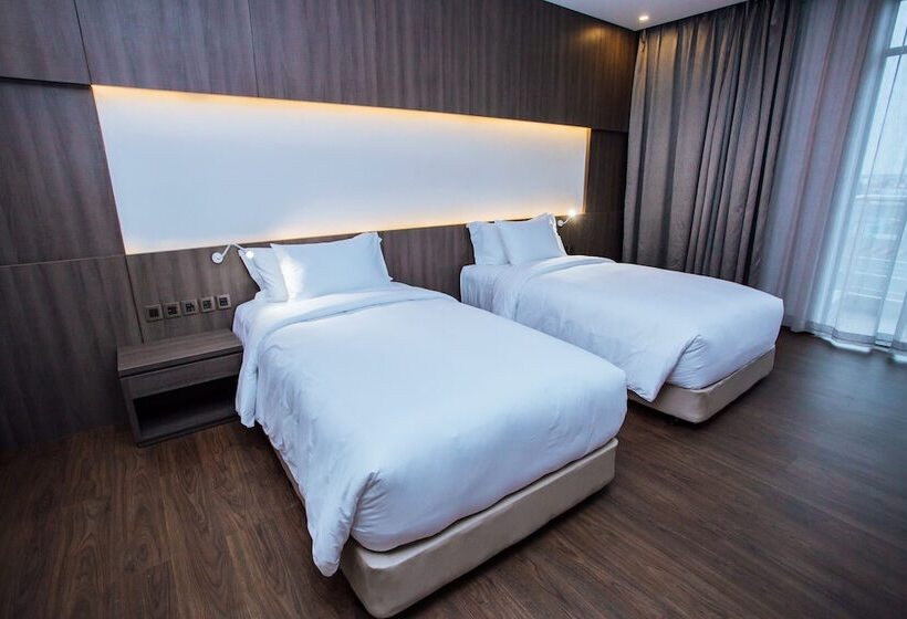 اتاق پرمیوم, The Mira Central Park