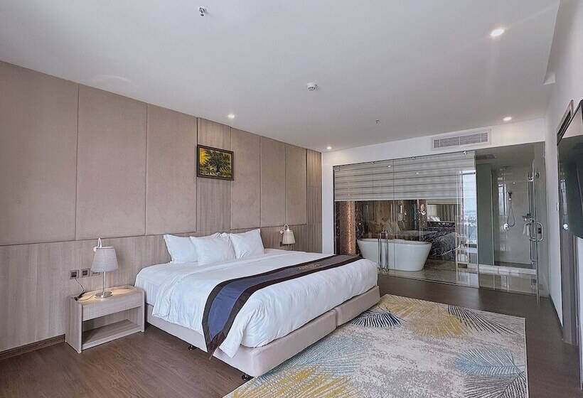 مجموعه ویستا شهر, The Mira Central Park