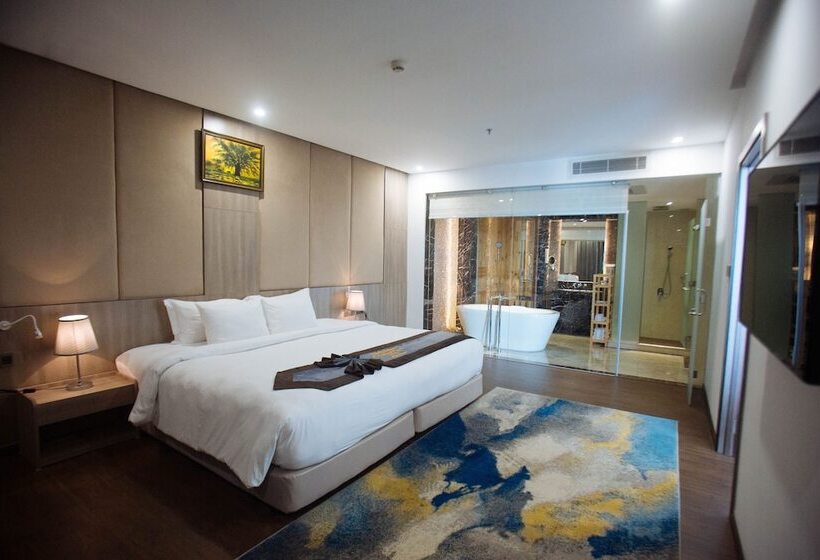 مجموعه ویستا شهر, The Mira Central Park