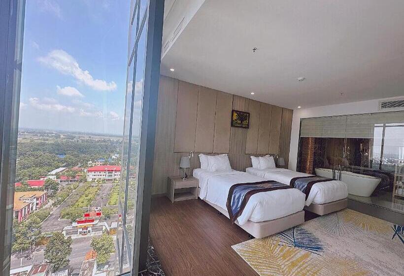 مجموعه ویستا شهر, The Mira Central Park