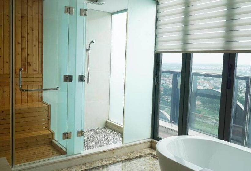 مجموعه ویستا شهر, The Mira Central Park