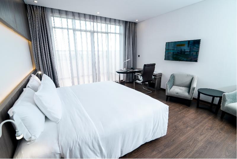 اتاق پرمیوم, The Mira Central Park