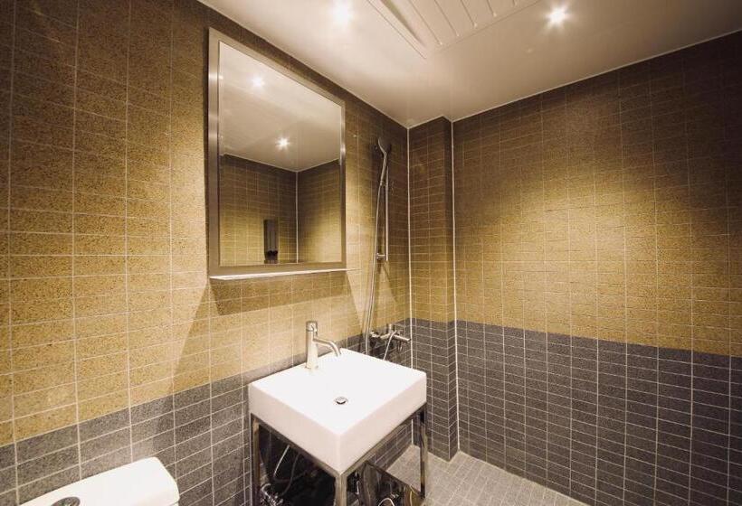 غرفة قياسية, Tinto