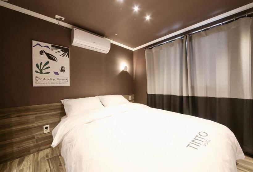 غرفة قياسية, Tinto