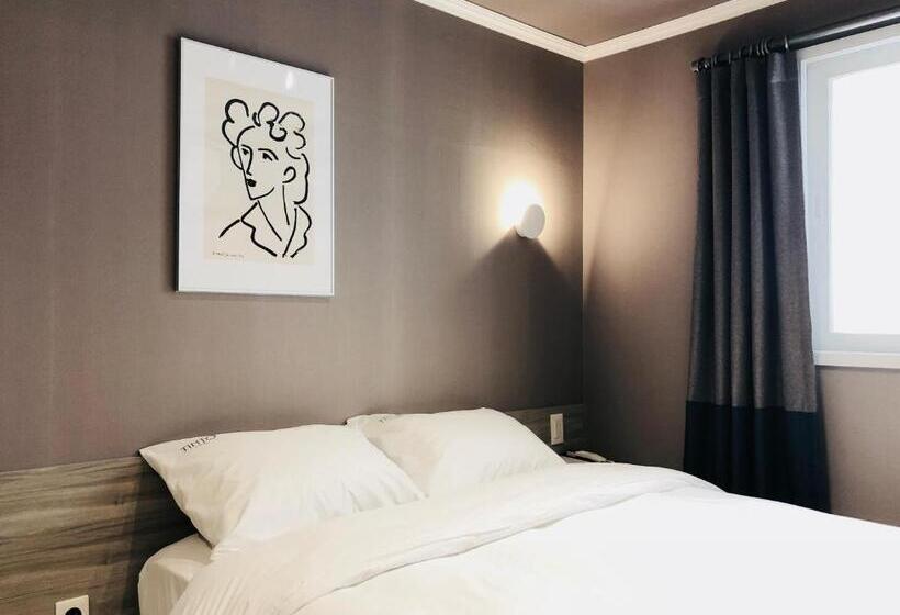 غرفة قياسية, Tinto