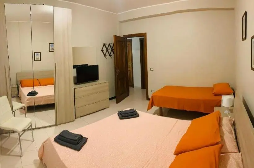 Standardzimmer Geteiltes Bad, 32