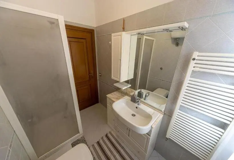 4 Bett Standardzimmer, 32