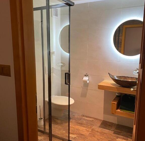 スタンダードルーム, Stara Plynarna