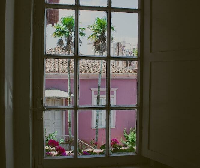 اتاق خانوادگی, Vila Santa Eulalia Hostel