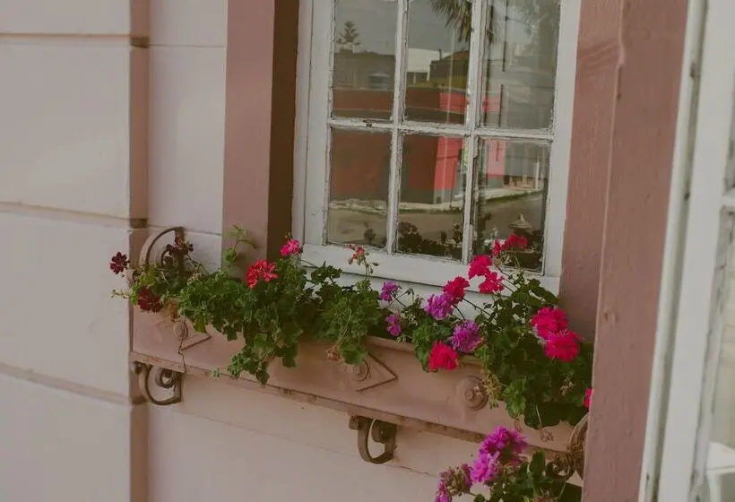 ルームシェアのワンベッド, Vila Santa Eulalia Hostel