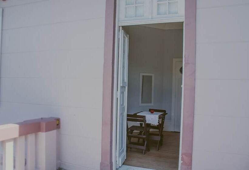 اتاق استاندارد, Vila Santa Eulalia Hostel