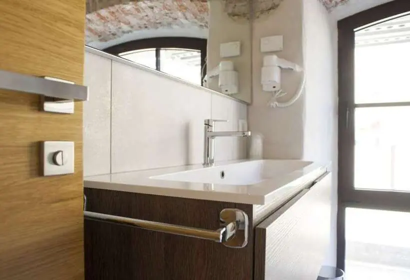 Standard Kolmen Hengen Huone, Nuova Filanda Rooms And More