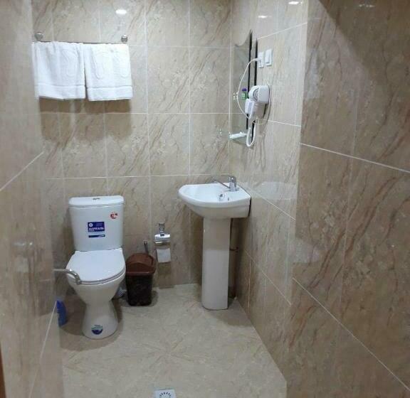 غرفة قياسية, Caravan Sarai