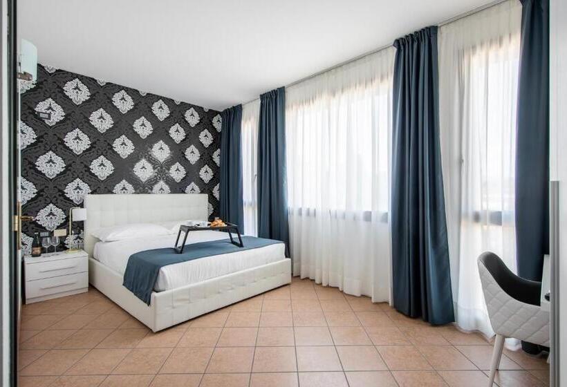 Superior Oda, Lake Como Golf