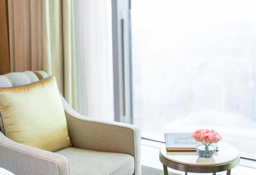 带大床的行政房间, The Langham Hefei