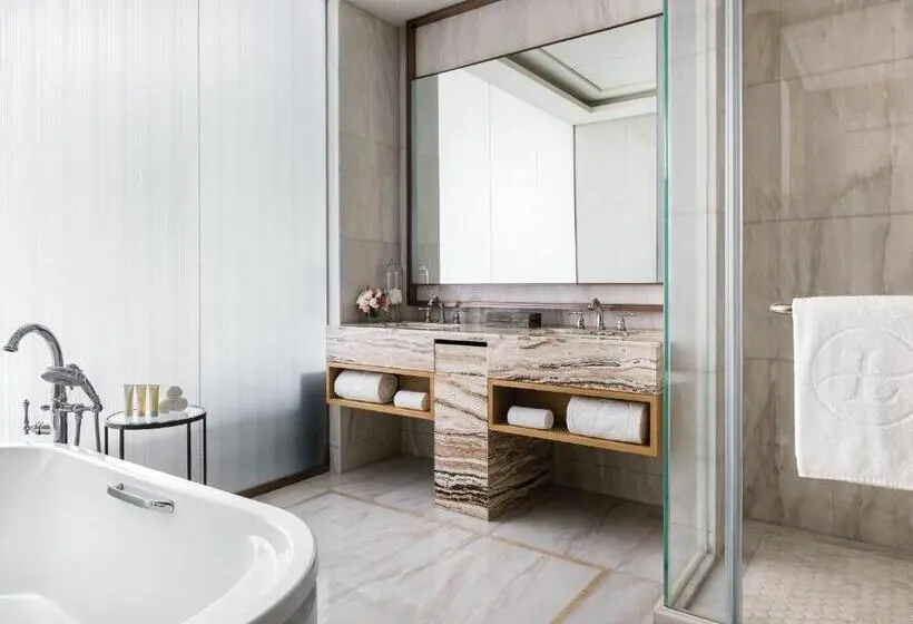 キングサイズベッドのデラックスルーム, The Langham Hefei