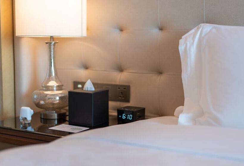 Номер Executive, The Langham Hefei
