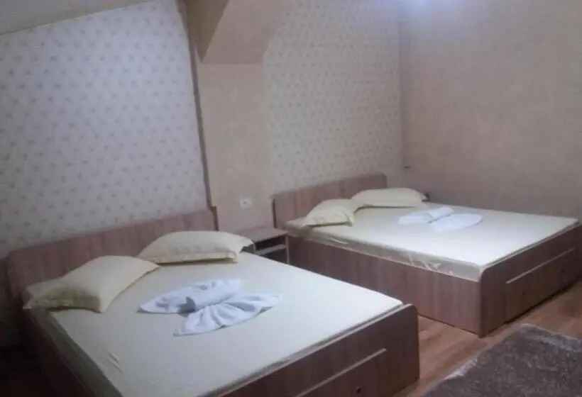 スタンダード４人部屋, Casa Lipianu