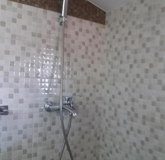 آپارتمان 2 خوابه, Casa Lipianu