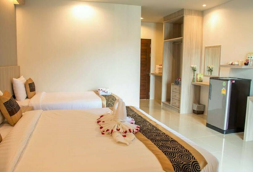 수피리어 트리플 룸, Carpio Hotel Phuket