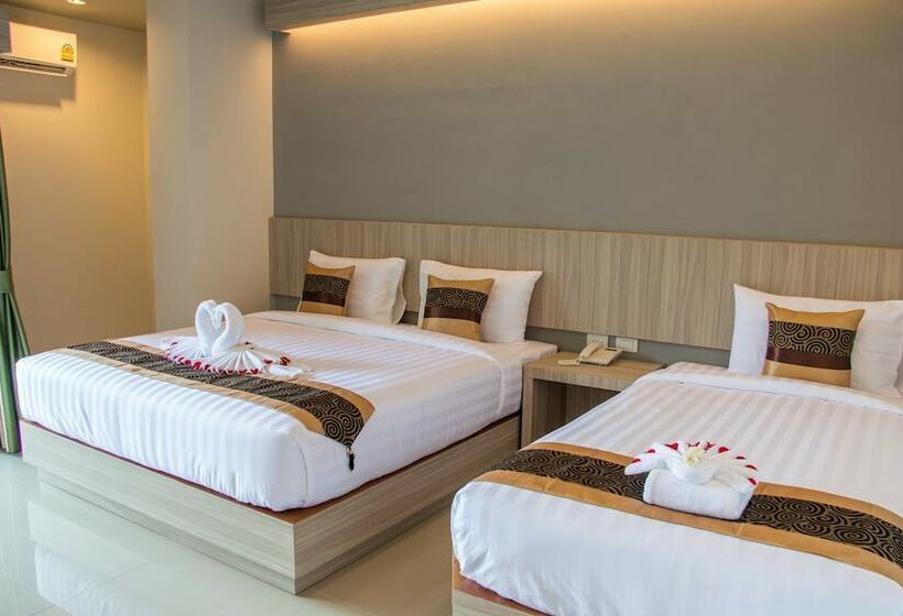 수피리어 트리플 룸, Carpio Hotel Phuket