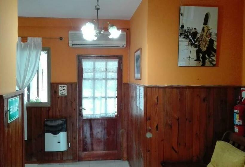 غرفة قياسية رباعية, Residencial Casal