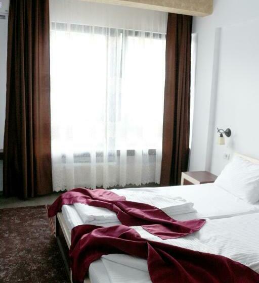 スタンダードルーム, Restaurant Imperial