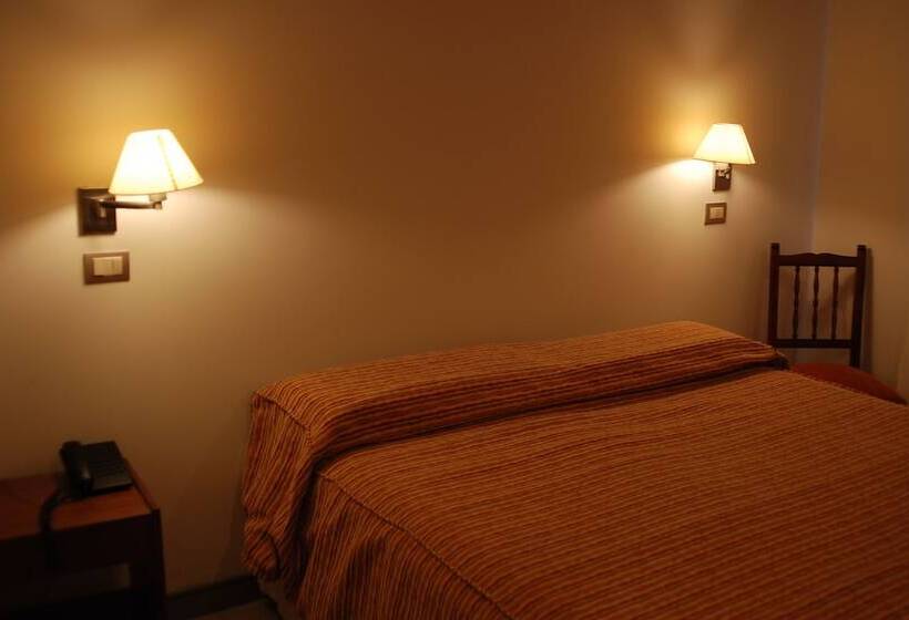 スタンダードトリプルルーム, Savoia Mendoza