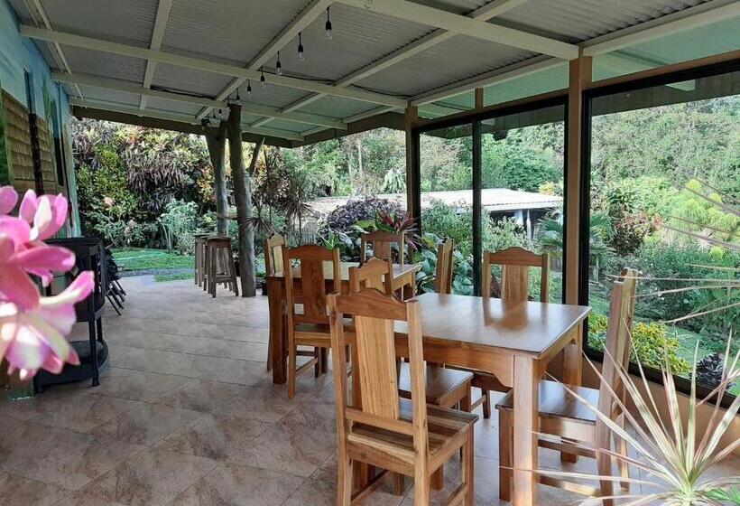 디럭스 룸, Marita S Bed And Breakfast