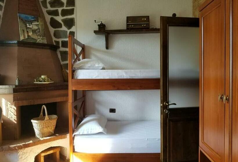 スタンダード４人部屋, Bed & Breakfast Local Living Edi