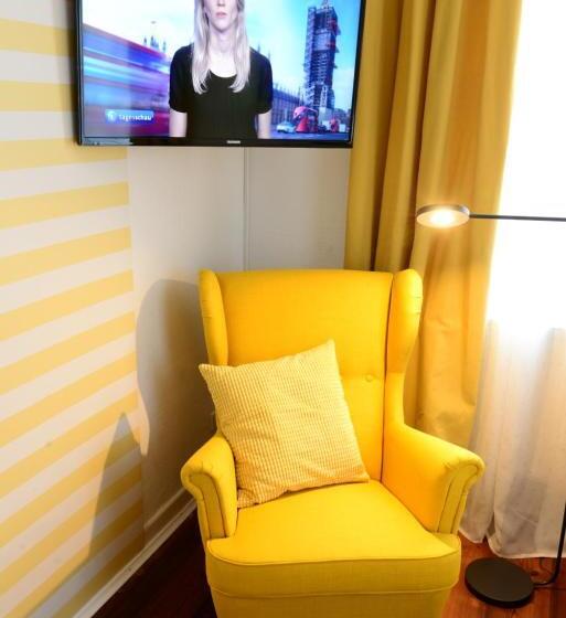 اتاق عادی, Lilis Kleines