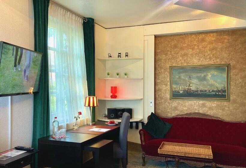 اتاق استاندارد, Lilis Kleines