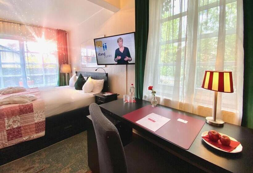 اتاق استاندارد, Lilis Kleines