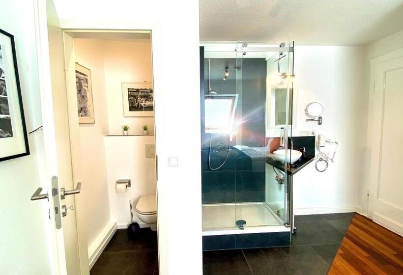 اتاق استاندارد با تخت بزرگ, Lilis Kleines