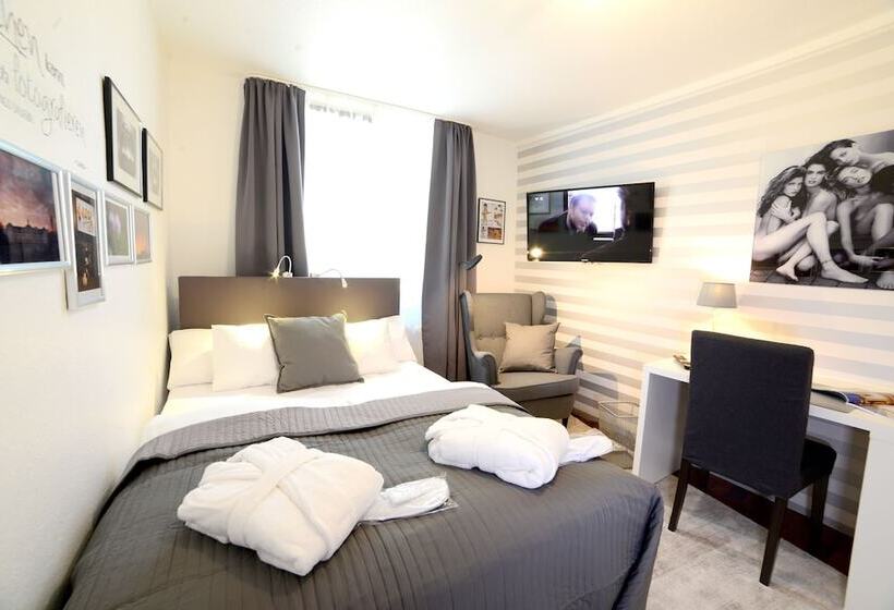 اتاق استاندارد, Lilis Kleines